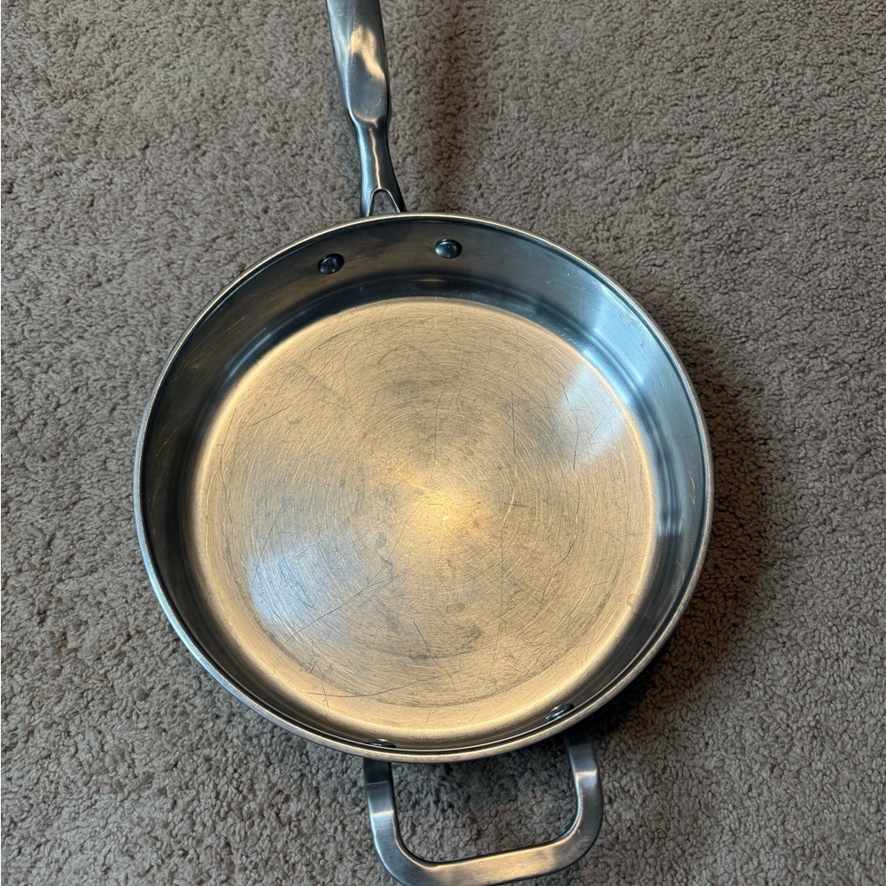 Simply Calphalon 3Qt.
Sauté Pan 5003 Stainless steel